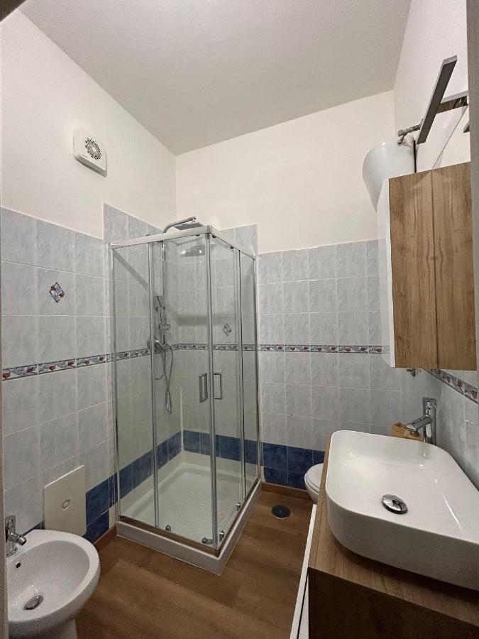 Casa Vacanze Oikia - Room Girasole نابولي المظهر الخارجي الصورة