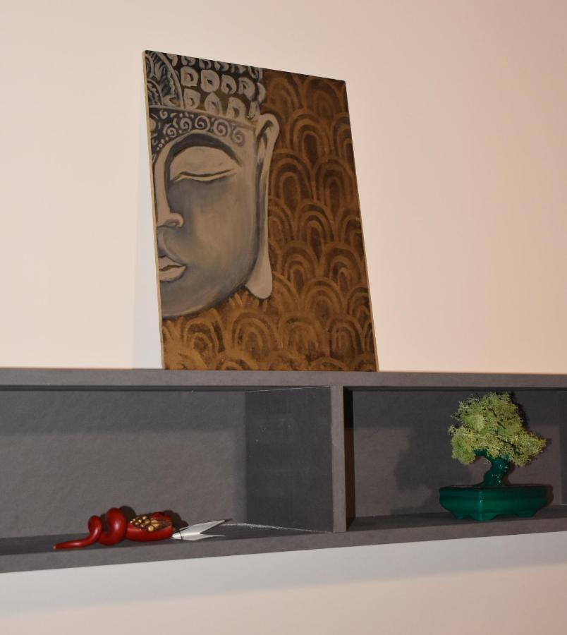 Casa Vacanze Oikia - Room Girasole نابولي المظهر الخارجي الصورة