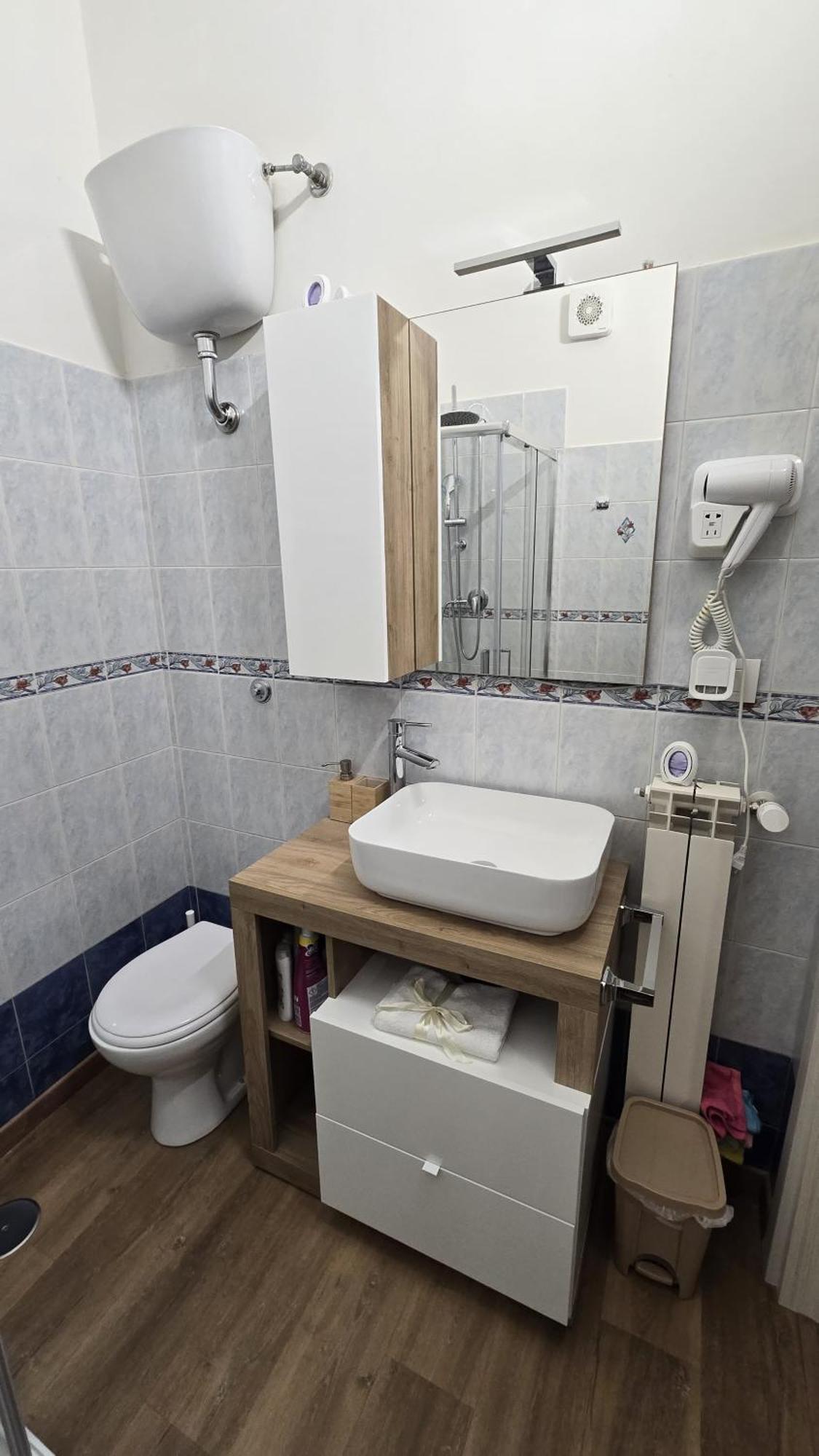 Casa Vacanze Oikia - Room Girasole نابولي المظهر الخارجي الصورة